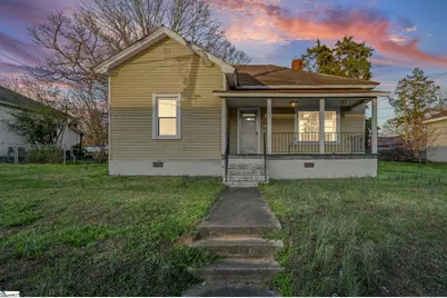 38 N Greenwood Avenue, Ware Shoals, SC 29692 - Photo 1