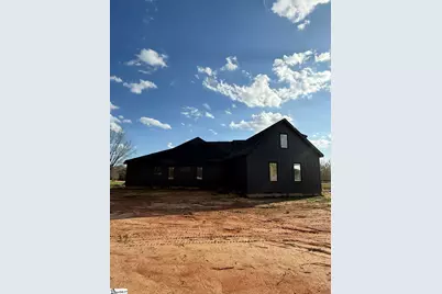 992 Bumblebee Lane, Wellford, SC 29385 - Photo 2