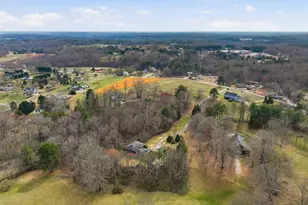 129 Tyler Ln, West Union, SC 29696 - Photo 4