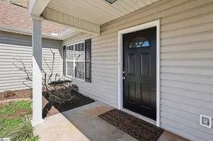 1 Long Pond Ct, Greer, SC 29651 - Photo 2