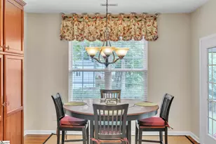 528 Kingsmoor Dr, Simpsonville, SC 29681 - Photo 10