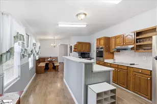 409 W Bagwell Rd, Liberty, SC 29657 - Photo 16