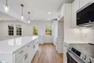 502 Dellwood Dr, Greenville, SC 29609 - Photo 14