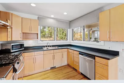 10 Waccamaw Avenue, Greenville, SC 29605 - Photo 14