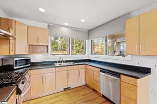 10 Waccamaw Ave, Greenville, SC 29605 - Photo 14