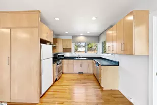 10 Waccamaw Ave, Greenville, SC 29605 - Photo 12