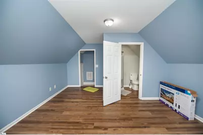 216 Hillcrest Drive, Gaffney, SC 29340 - Photo 18