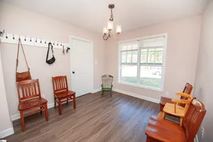 216 Hillcrest Dr, Gaffney, SC 29340 - Photo 14