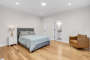 21 8th St, Greenville, SC 29611 - Photo 18