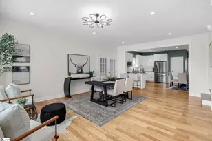 21 8th St, Greenville, SC 29611 - Photo 8