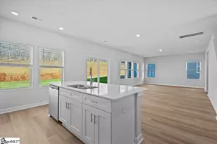 584 Cozy Blf Rd, Spartanburg, SC 29301 - Photo 6