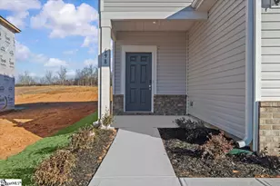 698 Cozy Blf Rd, Spartanburg, SC 29301 - Photo 4