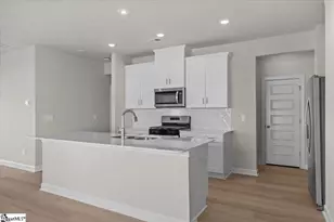 698 Cozy Blf Rd, Spartanburg, SC 29301 - Photo 6