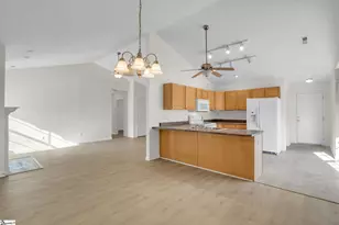 6 Clematis Dr, Taylors, SC 29687 - Photo 6