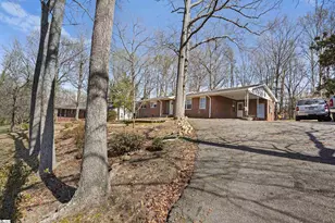 329 Earl Dr, Spartanburg, SC 29306 - Photo 6