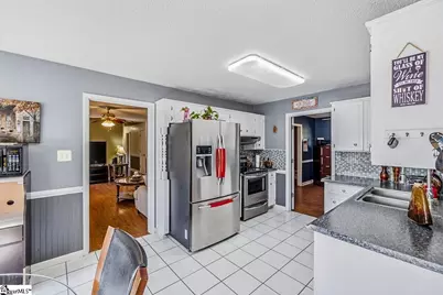 222 Briarcreek Drive, Spartanburg, SC 29301 - Photo 10