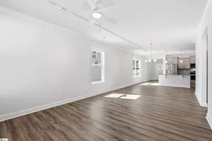 330 Cub Ct, Greenville, SC 29609 - Photo 6