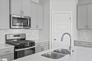 1577 Erindale Dr, Wellford, SC 29651 - Photo 14