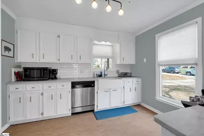 124 Bendingwood Circle, Taylors, SC 29687 - Photo 8