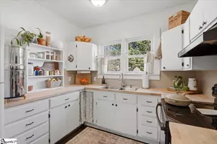 17 1st St, Inman, SC 29349 - Photo 2