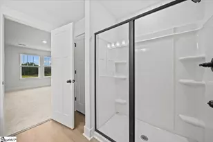 518 W Norvell Ct, Spartanburg, SC 29307 - Photo 16