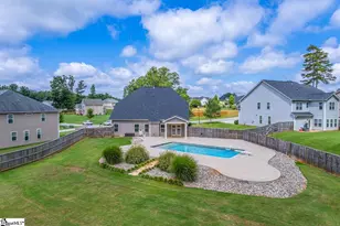 352 Avendell Dr, Easley, SC 29642 - Photo 2