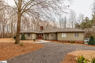 46 Lawrence Ave, Fountain Inn, SC 29644 - Photo 2