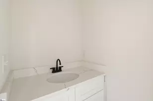 182 Buncombe St, Woodruff, SC 29388 - Photo 24