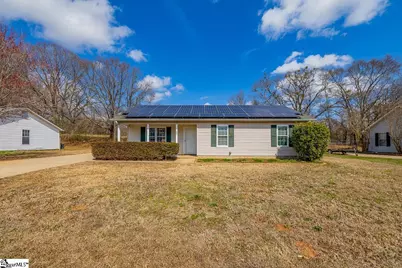 137 Belle Flower Court, Spartanburg, SC 29303 - Photo 2