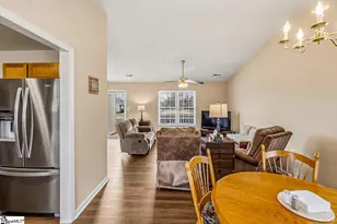 137 Belle Flower Ct, Spartanburg, SC 29303 - Photo 10