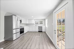 131 Fall St, Woodruff, SC 29388 - Photo 6