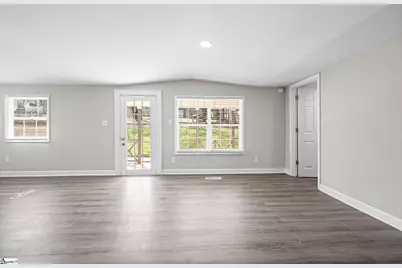 131 Fall Street, Woodruff, SC 29388 - Photo 10