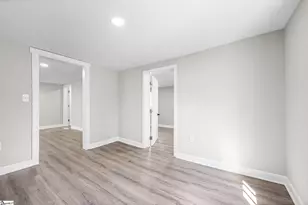 131 Fall St, Woodruff, SC 29388 - Photo 16