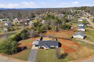 409 Anchor Rd, Greenville, SC 29617 - Photo 4