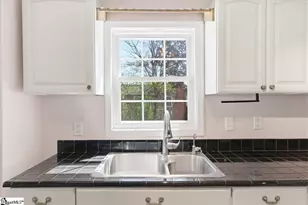 112 Newry Rd, Seneca, SC 29672 - Photo 8