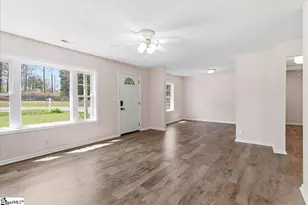 112 Newry Rd, Seneca, SC 29672 - Photo 4