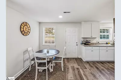 101 Pleasant Ridge Avenue, Greenville, SC 29605 - Photo 12