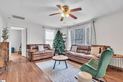 112 Maplebrook Street, Laurens, SC 29360 - Photo 2