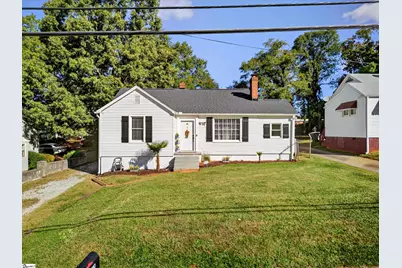 130 Pleasant Ridge Avenue, Greenville, SC 29605 - Photo 2