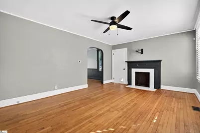 130 Pleasant Ridge Avenue, Greenville, SC 29605 - Photo 4