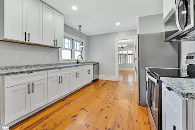 108 Irby Avenue, Laurens, SC 29360 - Photo 4