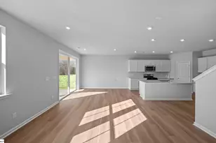 1215 Fox Holw St, Spartanburg, SC 29303 - Photo 12