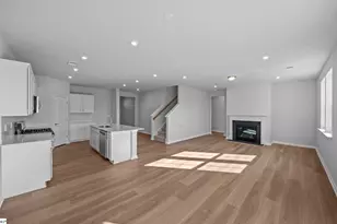 1215 Fox Holw St, Spartanburg, SC 29303 - Photo 10