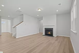 1176 Fox Holw St, Spartanburg, SC 29303 - Photo 8