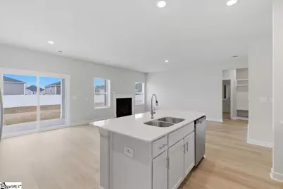 608 Hollybank Street, Fountain Inn, SC 29644 - Photo 6