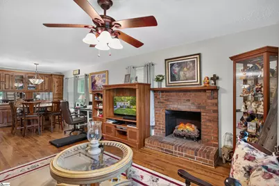 104 Laurel Lane, Seneca, SC 29678 - Photo 2