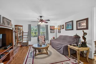 104 Laurel Ln, Seneca, SC 29678 - Photo 4