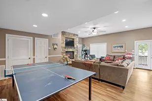 1214 E Lakeshore Dr, Landrum, SC 29356 - Photo 32