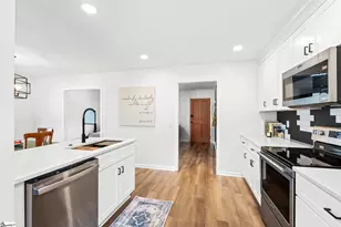 307 Spruce St, Greenville, SC 29611 - Photo 8