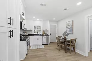 101 Hawkins St, Greenville, SC 29611 - Photo 8